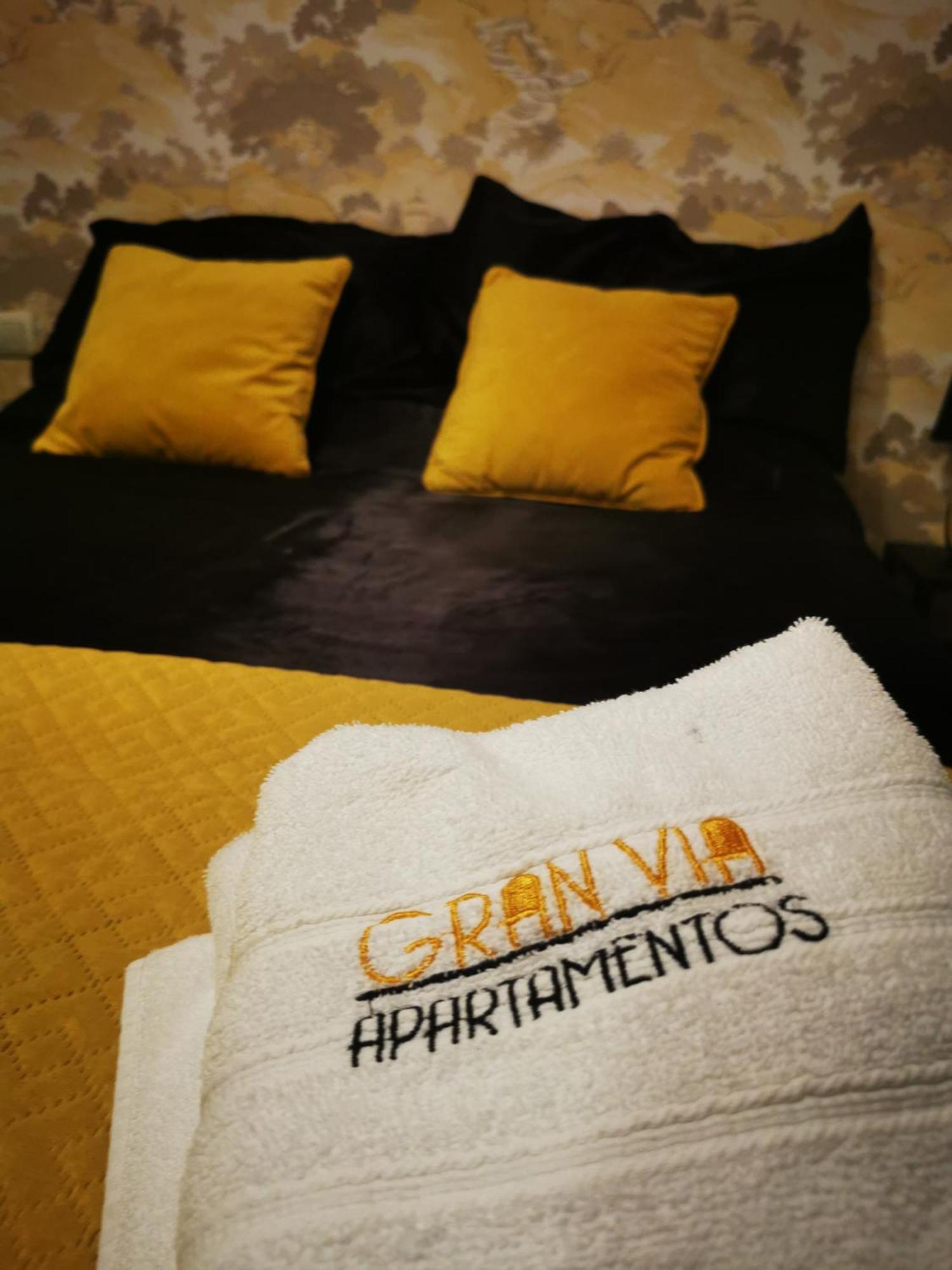 Apartamentos Gran Via Salamanca Eksteriør billede